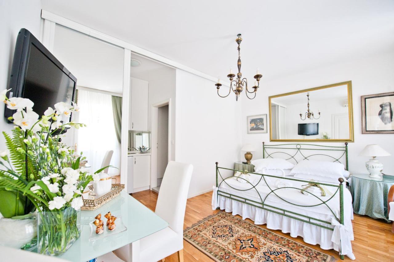 Apartamento Old Town Next To The 2 *